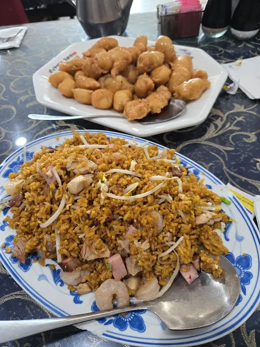 Sang's Chinese Food and Dim Sum 9