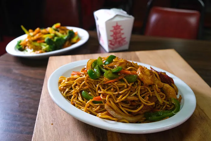 Los Paraditos Chinese Restaurant 7