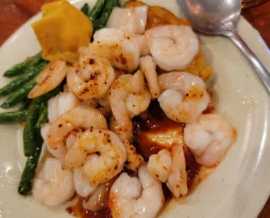 Golden Dragon Restaurant 9