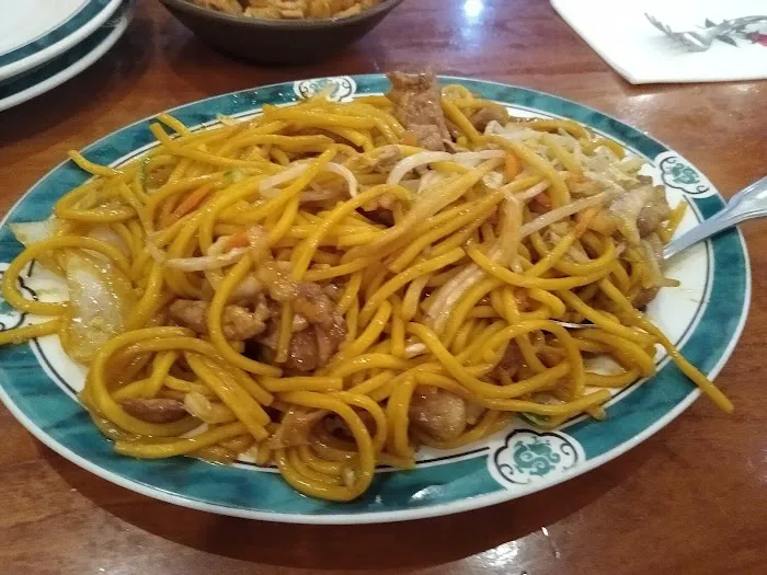 Golden Dragon Restaurant 7