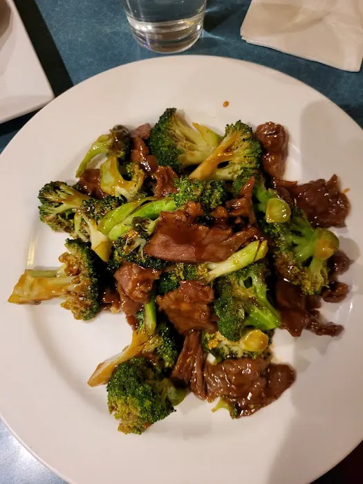Lee's Asian Gourmet 8