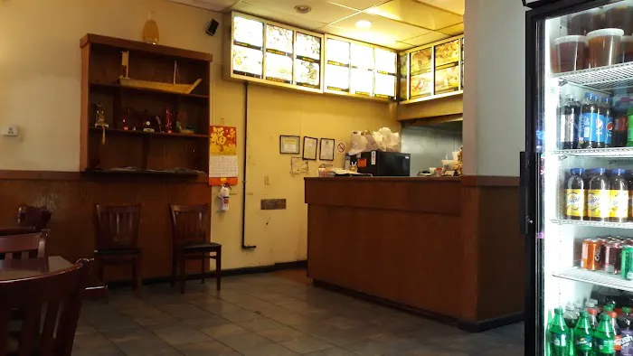 GOLDEN DRAGON CHINESE RESTAURANT 10