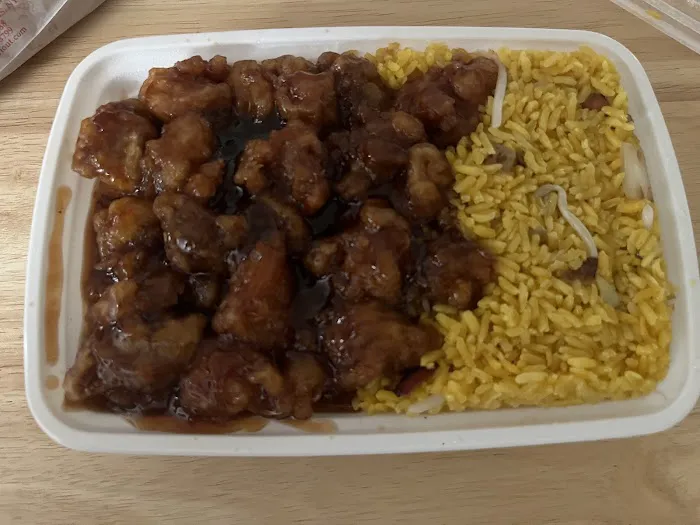 GOLDEN DRAGON CHINESE RESTAURANT 1