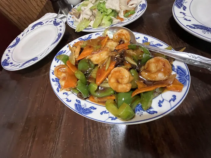 Golden China Chinese Restaurant 8