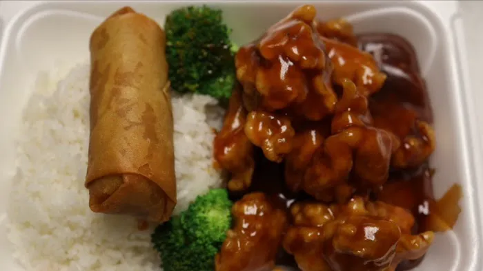 He5 Asian Bistro 7