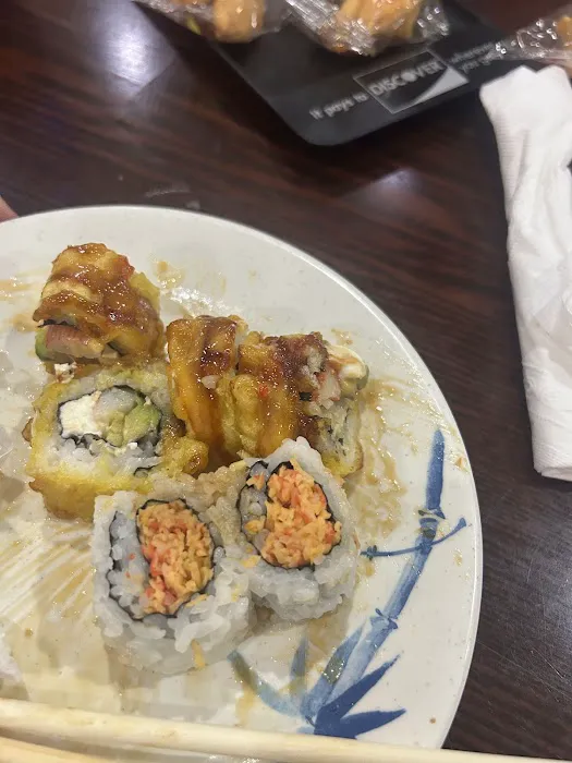 Hong Kong Buffet Sushi Hibachi Lounge 6