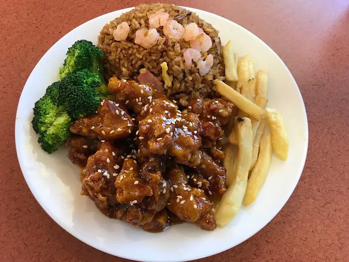 Chino Rico & Rico Tea (535/Vineland Rd) 7