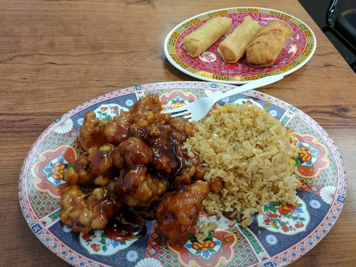 Wong's Golden Wok 9
