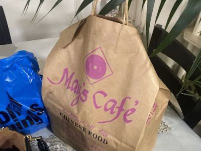 May's Cafe 0
