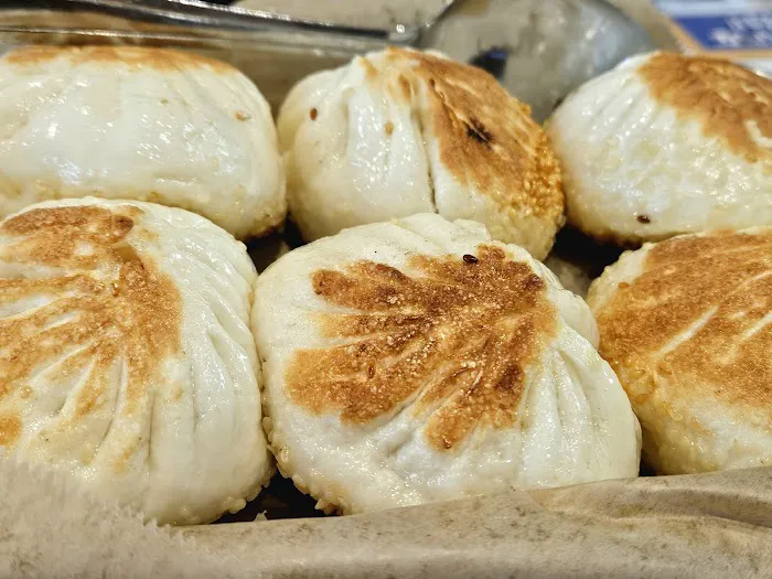 Mama Lu’s Dumpling House 1