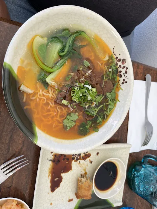 Yummy Noodle House 3
