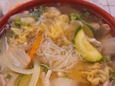 Taste Queen Chinese & Japanese Restaurant 0