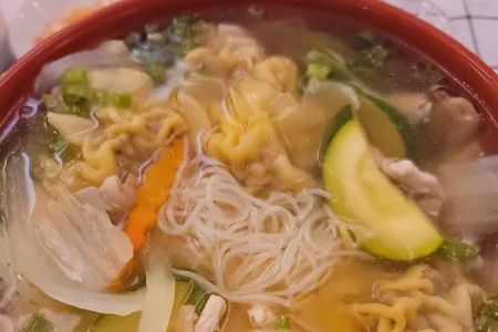 Taste Queen Chinese & Japanese Restaurant