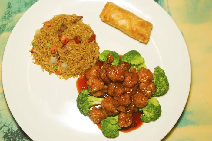King Wok Restaurant 10