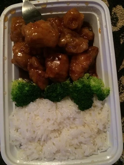 Happy Wok Chinese Restaurant 3