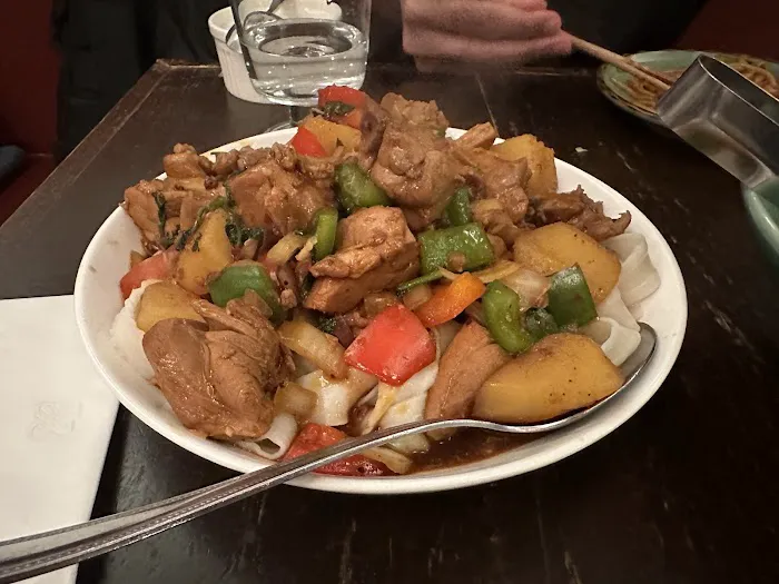 Jiang's Kitchen 疆湖 - Halal Chinese Food 1