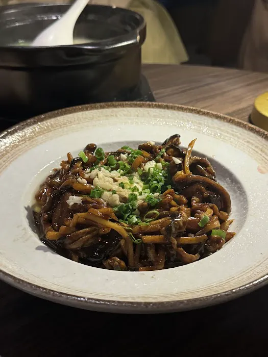 Yum Cha Chinese Kitchen & Bar 姑苏里 2