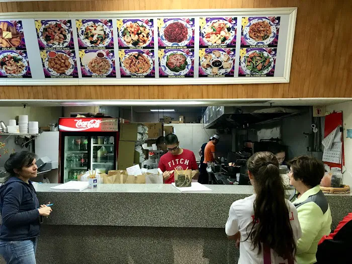 Great Wall Restaurant 6