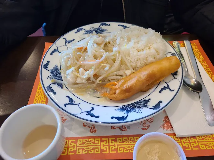 New King Yen Chinese Restaurant 6