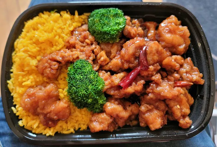 Wok & Roll 8
