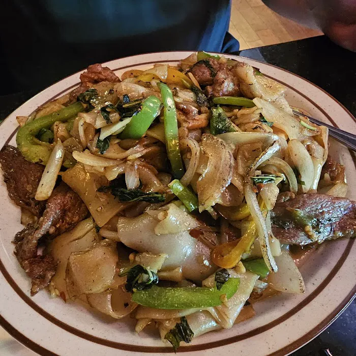East Moon Asian Bistro 9