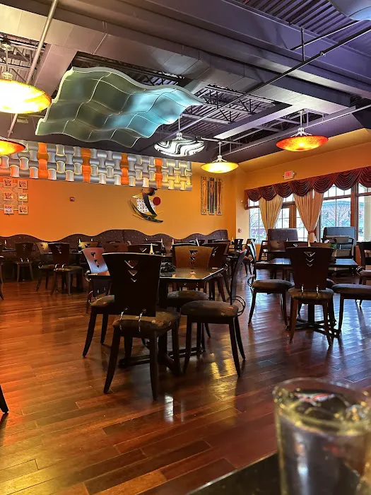 East Moon Asian Bistro 3