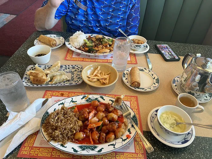 Golden Chopsticks 10