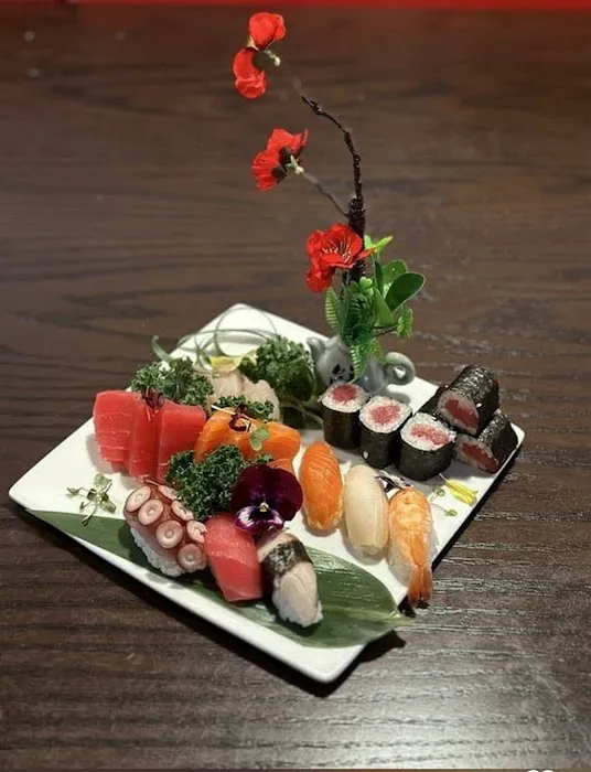 Sunrise Asian Cuisine Restaurant 10