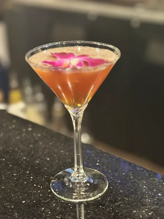 Eight Square 八方 - Chinese, Sushi & Bar 7
