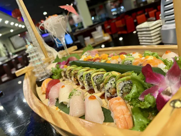 Eight Square 八方 - Chinese, Sushi & Bar 6