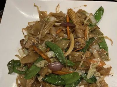 Eight Square 八方 - Chinese, Sushi & Bar 0
