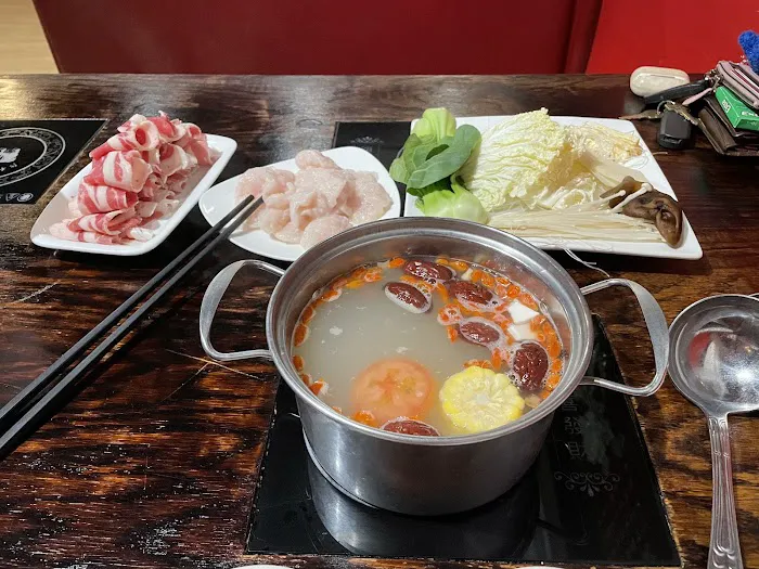 De Tasty Hot Pot Restaurant 8