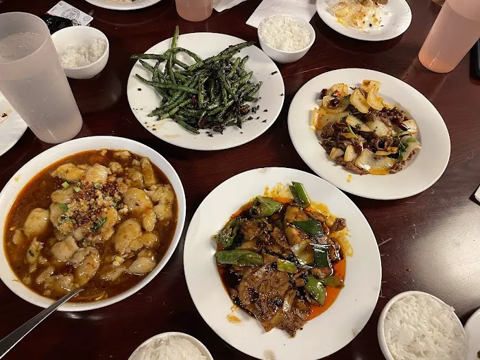 De Tasty Hot Pot Restaurant 5