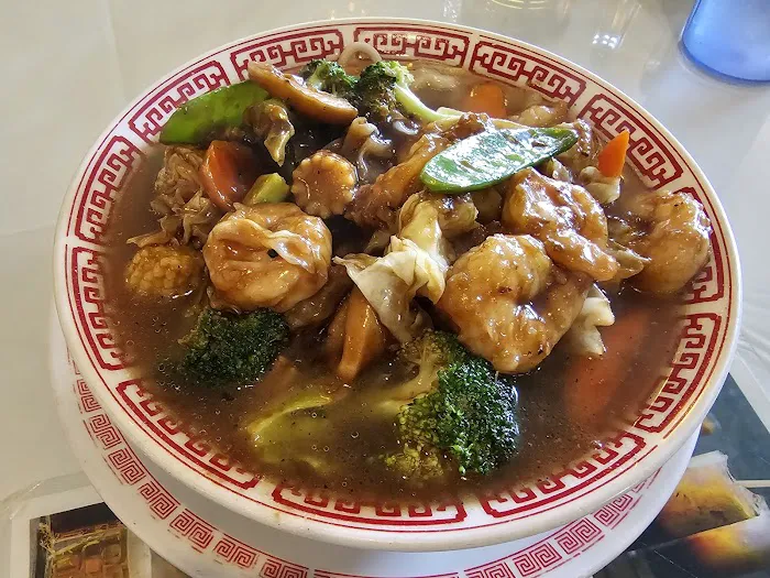 Mandarin Wok Restaurant 6
