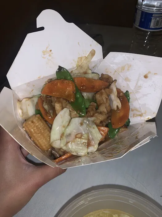 Mandarin Wok Restaurant 8