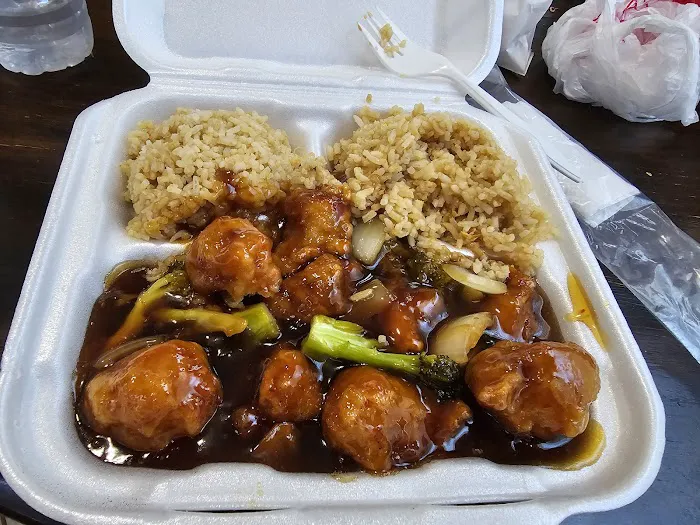 Wok D'Lite 9
