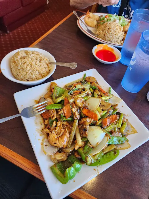 Lok Yaun Restaurant 8