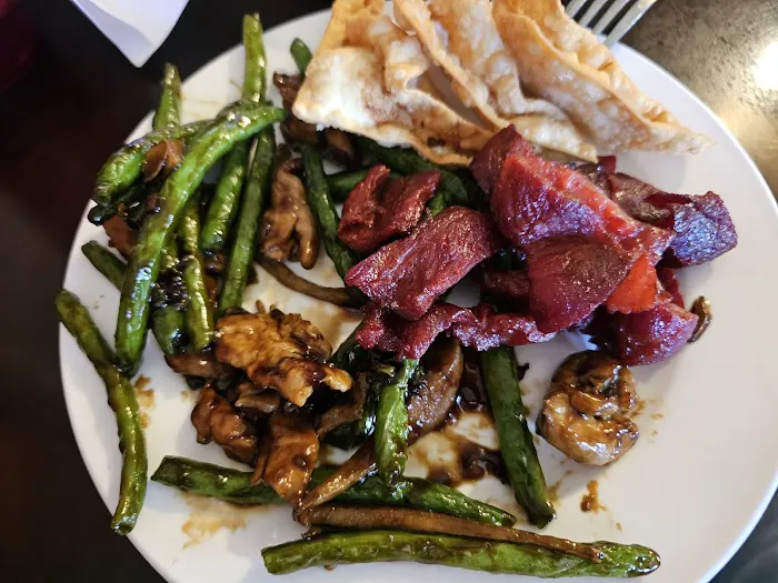Yummy’s Restaurant 1