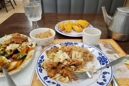 Lee's Hunan Chinese Restaurant