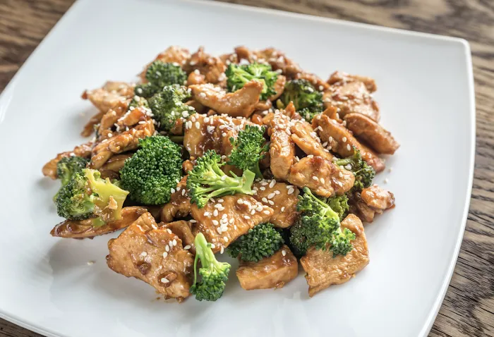 Lee's Asian Bistro 9