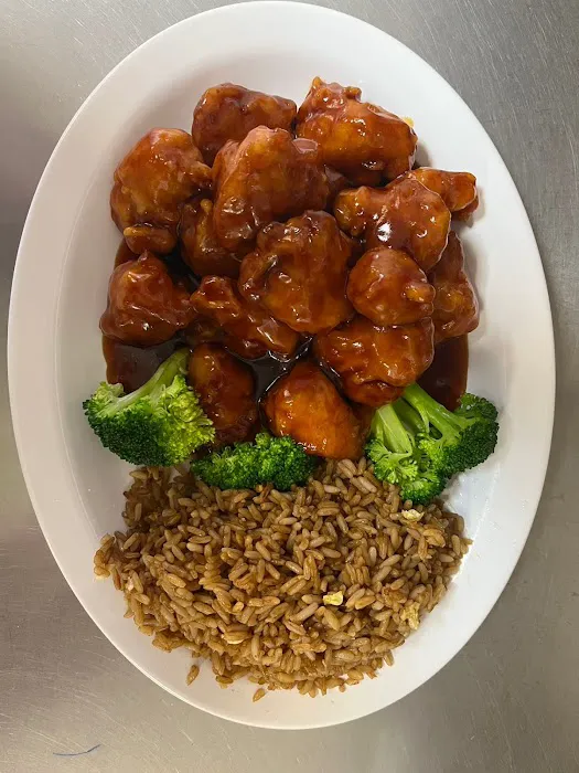 Lee's Asian Bistro 2