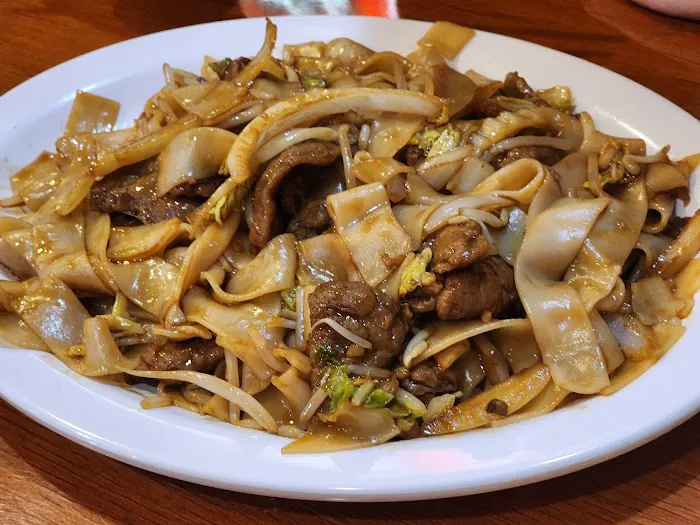 Lee's Asian Bistro 3