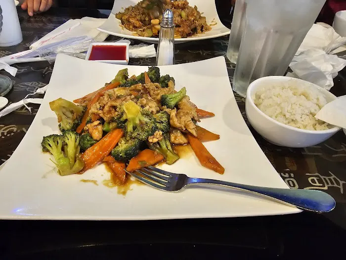 Hot Wok 8