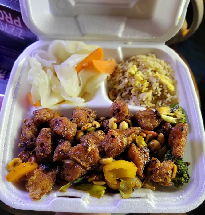 Fong's Asian Kitchen 10