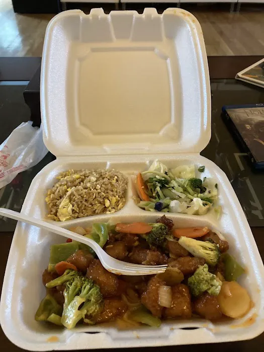 Fong's Asian Kitchen 2