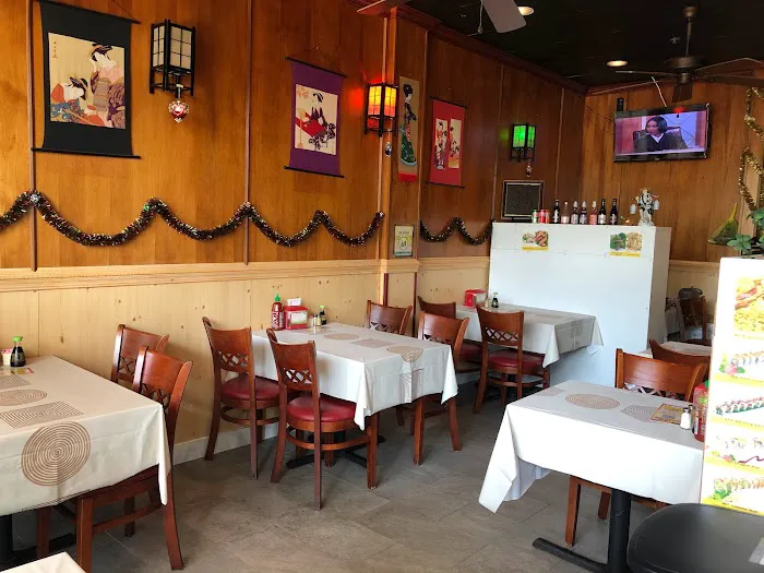 Asahi Chinese & Japanese Restaurant 4