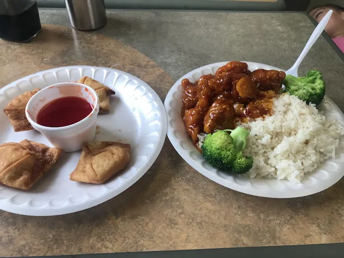 Liu's Kitchen 8