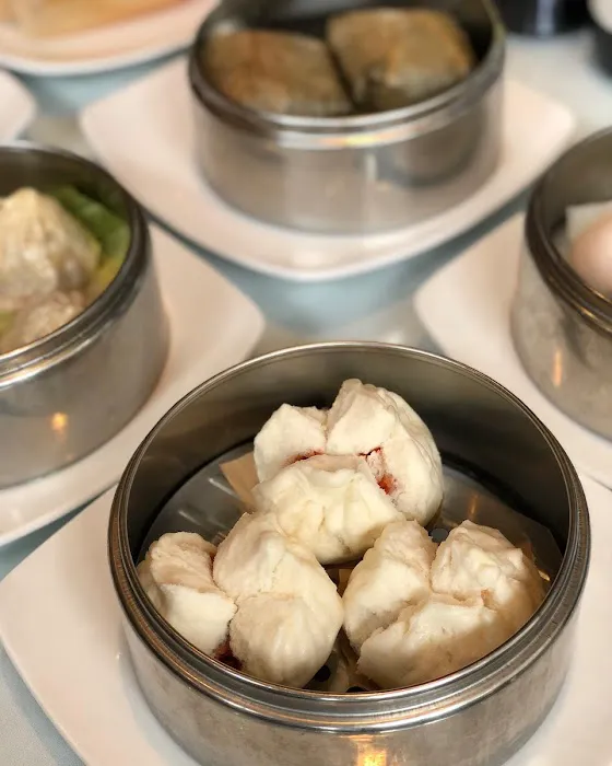 Jimmy Wan's Restaurant & Lounge 7