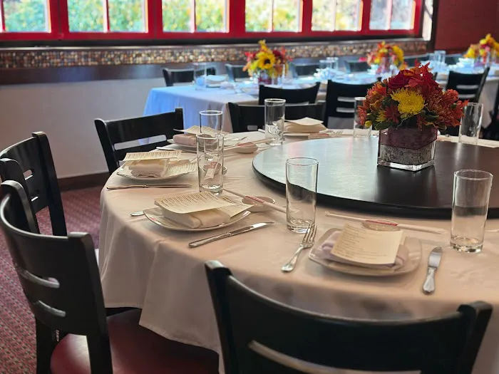 Jimmy Wan's Restaurant & Lounge 3