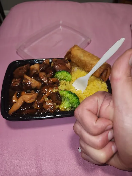 New Ming Restaurant 6